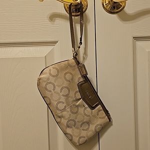 Tan Coach Clutch bag